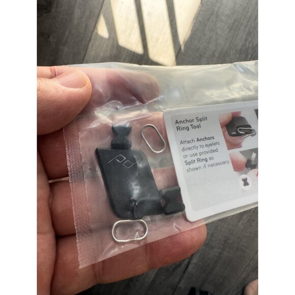 Peak Design Ring Mount Accessory Kit for Cameras / Anchors - Picture 6 of 9